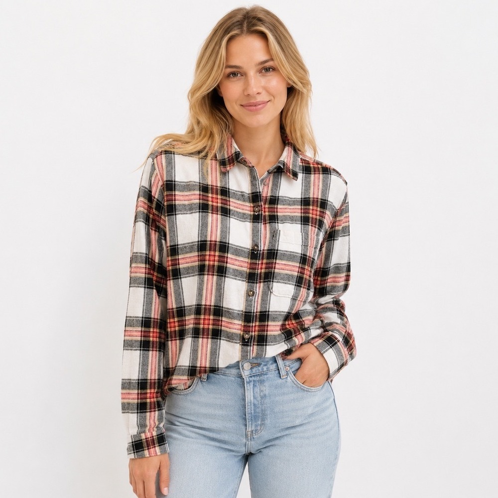 SO Flannel Button Down Shirt Medium White Black Red Plaid Long Sleeve Outdoorsy
